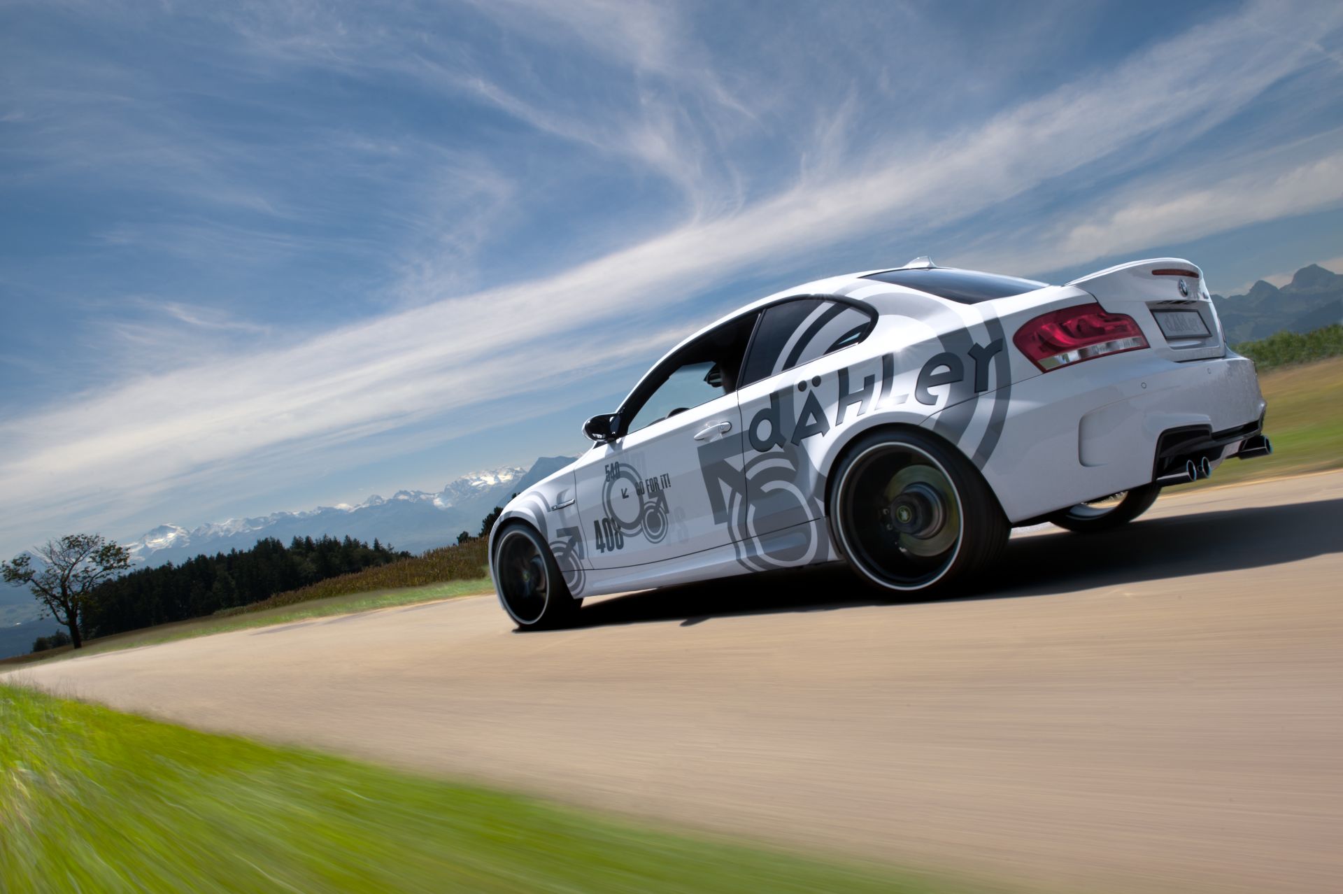 10_BMW_1M_E82_03.jpg