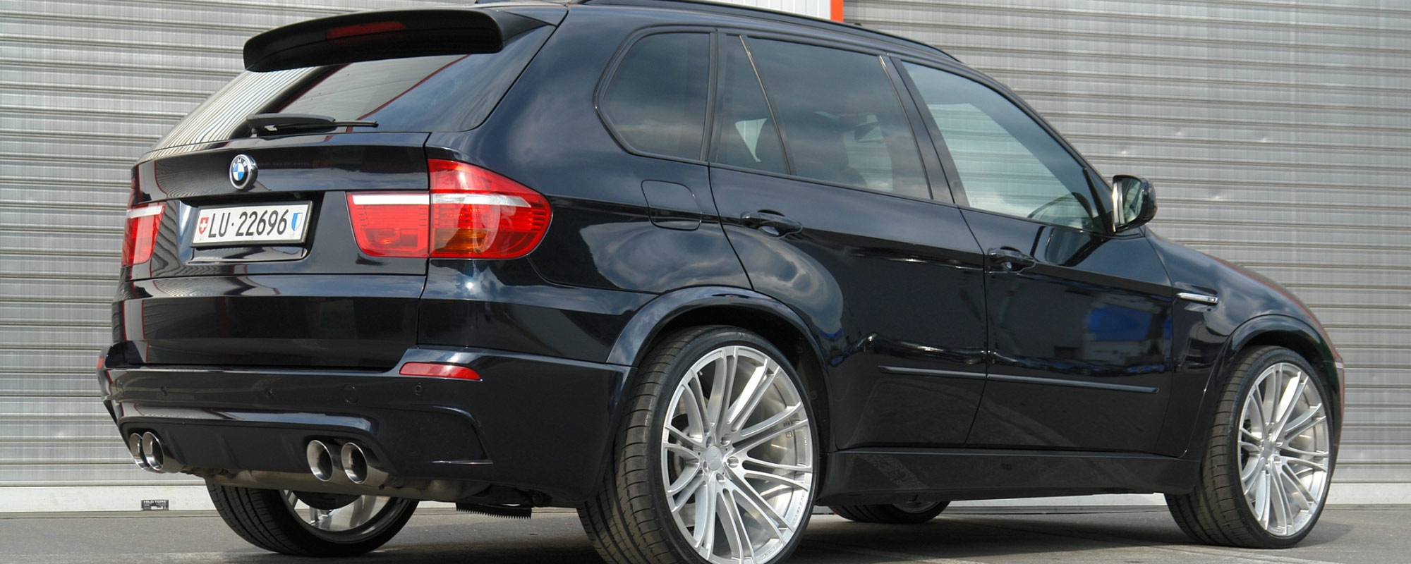 20_BMW_X5_M_E70_04.jpg