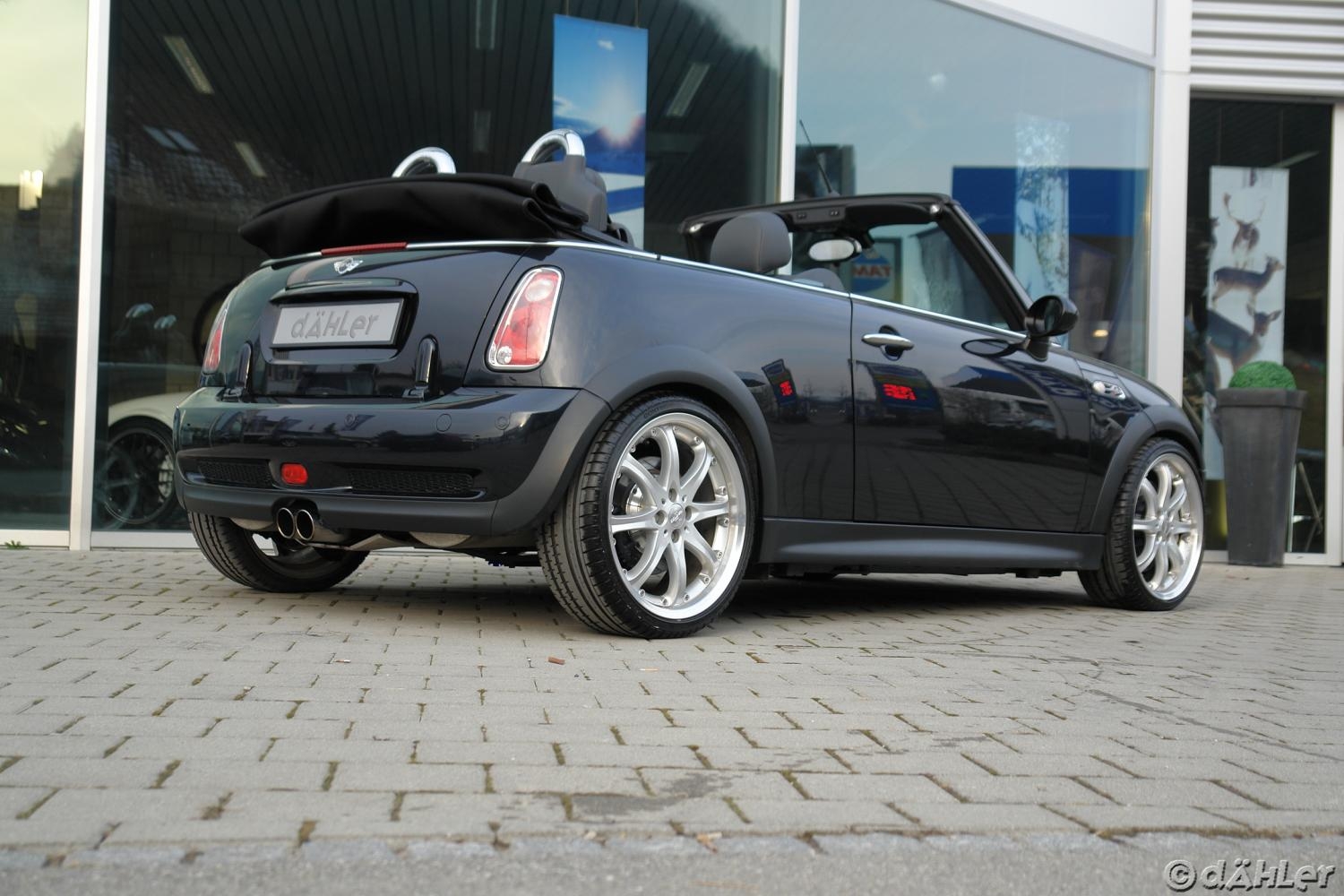 20_MINI_R57_Cabrio_03.jpg