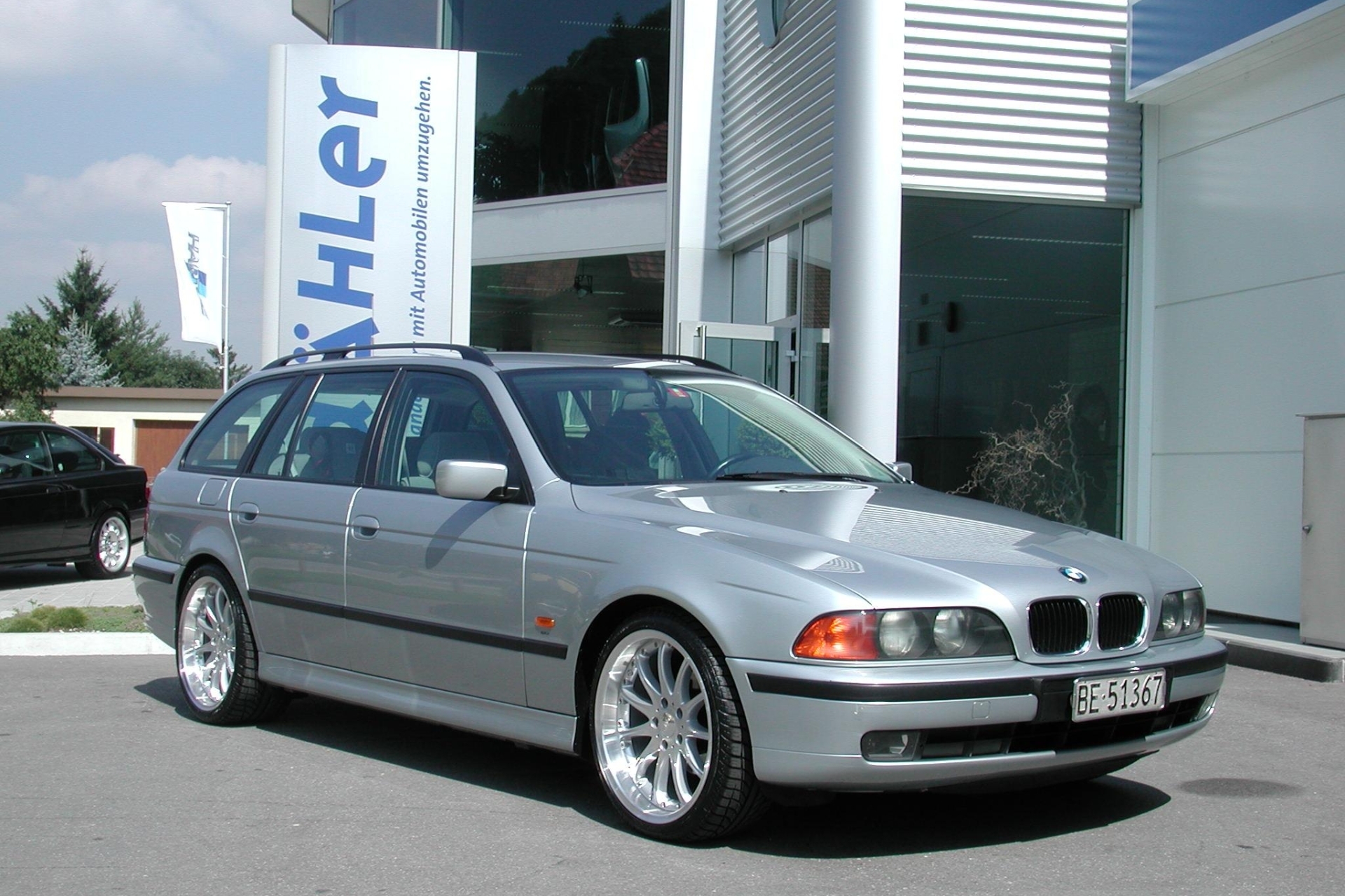 40_BMW_5er_E39.jpg